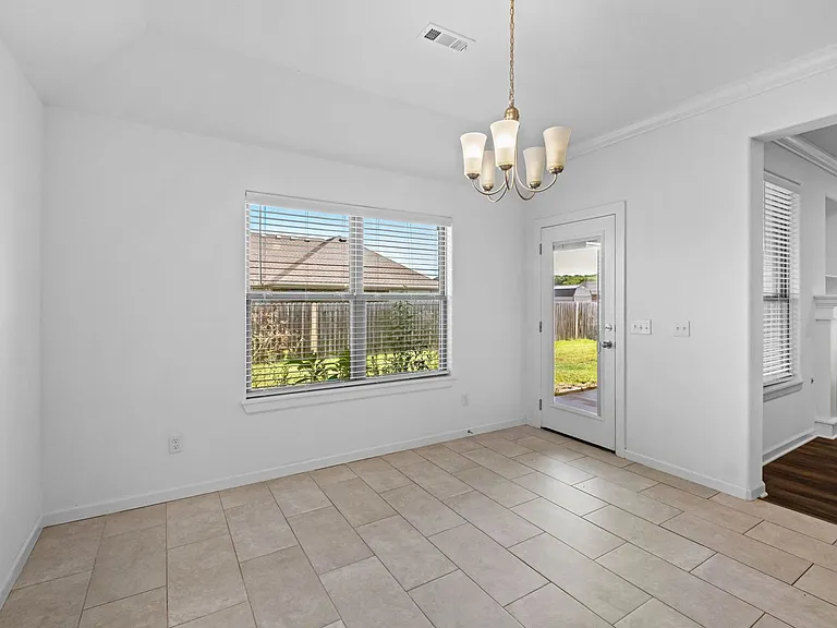 4304 W Newton Ave — Photo 13