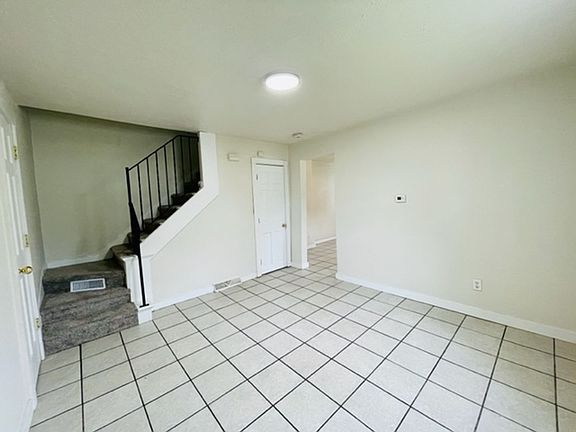 5th image of 1030-1032 Vanderbraak St