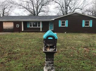 835 Stanford Dr, Sikeston, MO 63801