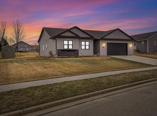 2075 Willow RUN, Reedsburg, WI 53959