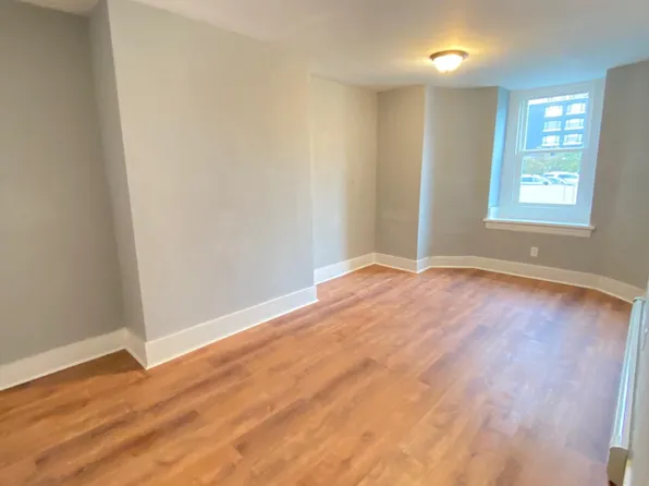 42 Pearl St APT 3, Cambridge, MA 02139