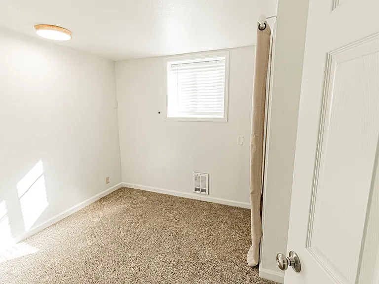 Ocean Barnacle Lower Unit 2BR_8_05162026