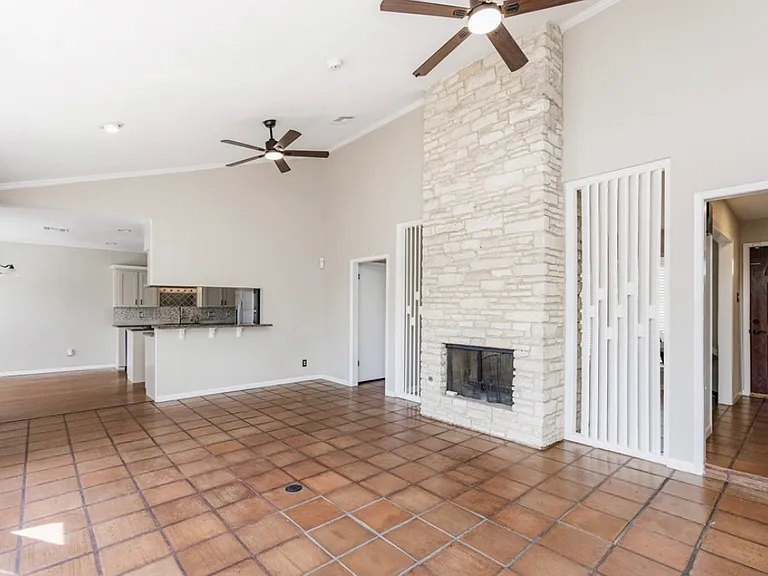 3935 Monta Dr — Photo 9