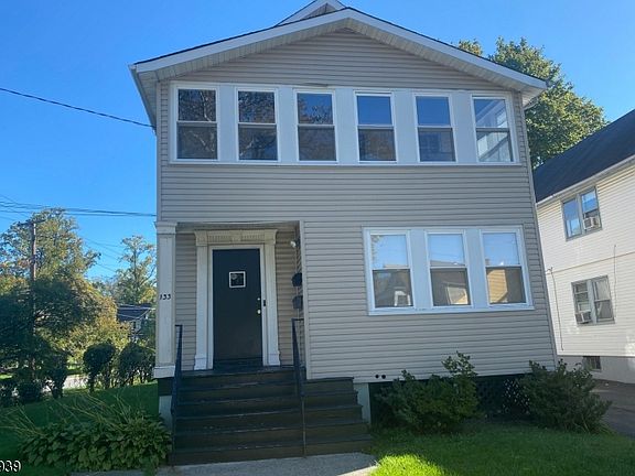 2nd image of 133 Willowdale Ave
