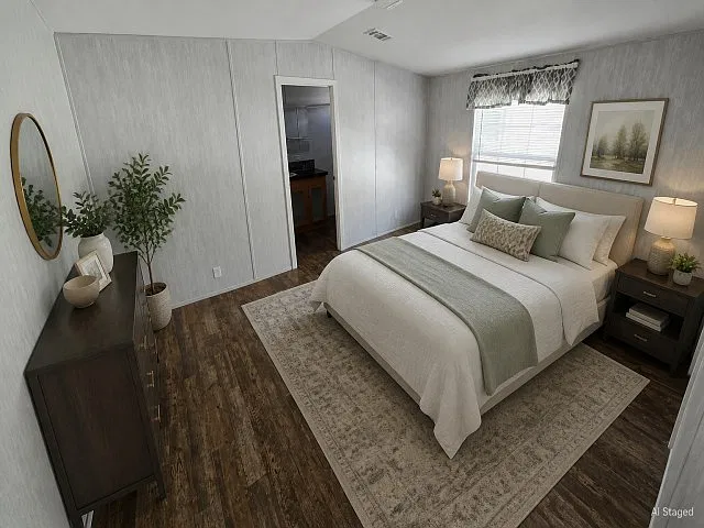 3 bed, 1056 sqft, $2,000 — Photo 4