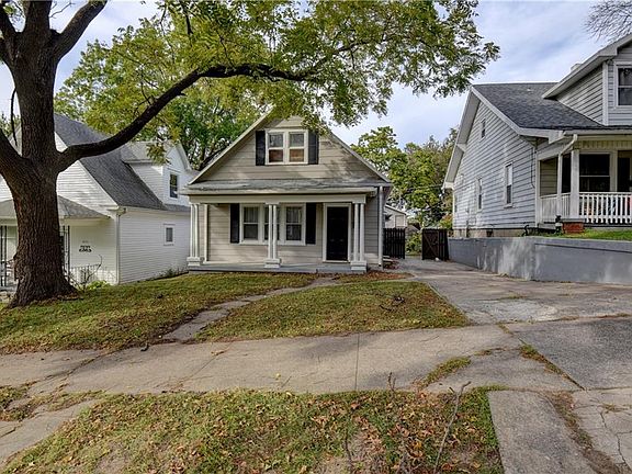 2nd image of 3113 Penn St