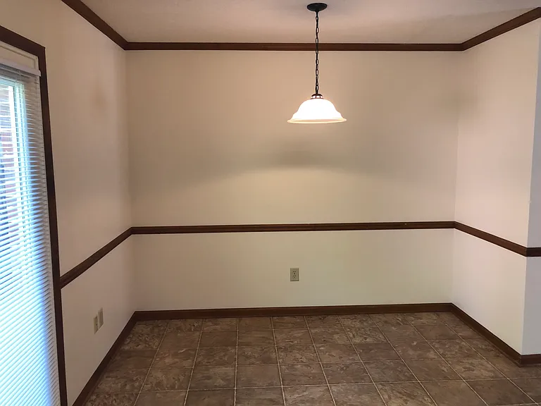 107 Hillcrest Dr — Photo 4