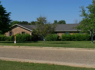 100 Jennifer Dr, Headland, AL 36345