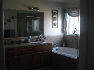 4th image of 3583 Manresa Dr