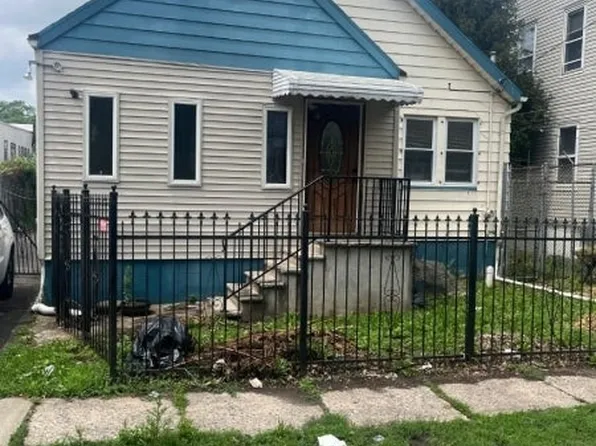 35 Chestnut Ave, Irvington, NJ 07111