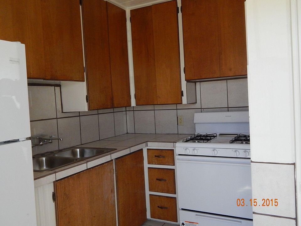 2nd image of 1404 Pile St