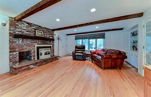 4th image of 46 Donnelly Dr