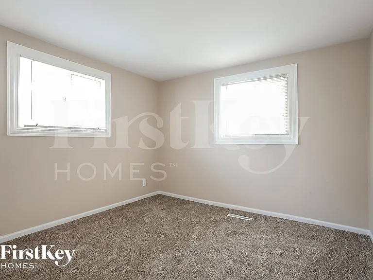 529 Apache Ave — Photo 7
