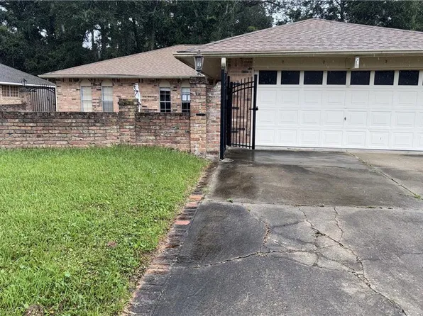 604 Lake Superior Dr, Slidell, LA 70461