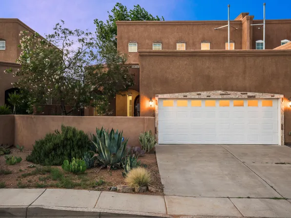 1205 Don Francisco Pl NW, Albuquerque, NM 87107