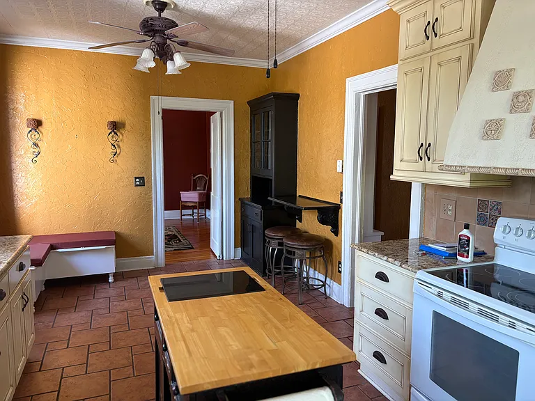 1317 Highland Ave — Photo 11