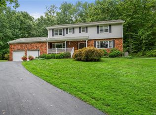 44 Lake Rd, Katonah, NY 10536