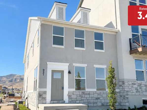 921 W Halvorsen Pkwy #221, Saratoga Springs, UT 84043