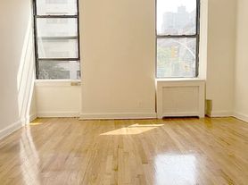 355 E 88th St, New York, NY