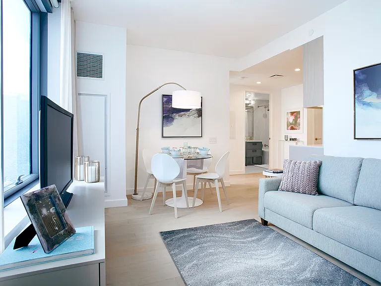 3 Court Sq #1805 — Photo 3