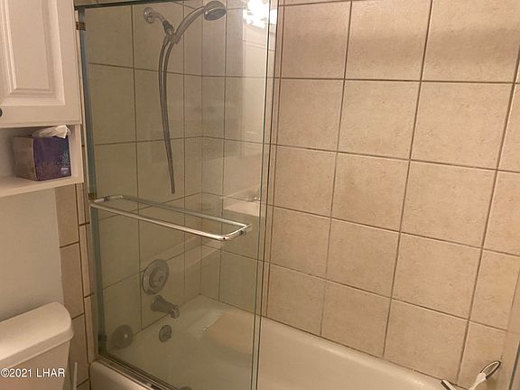 4th image of 89 Acoma Blvd N APT 10