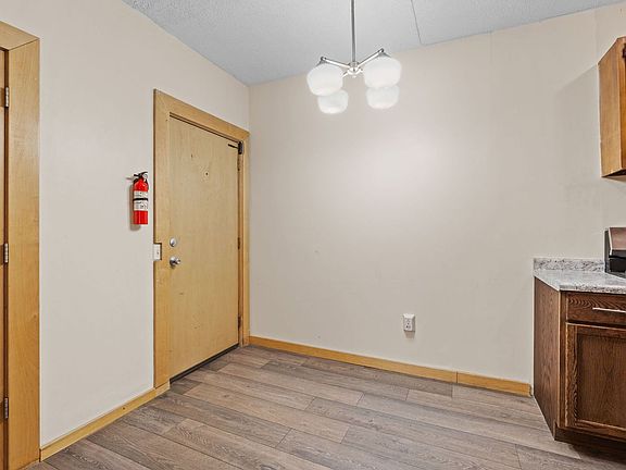 5th image of 602 Mendota St #6