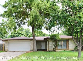 2311 Lexington Dr, Arlington, TX 76014