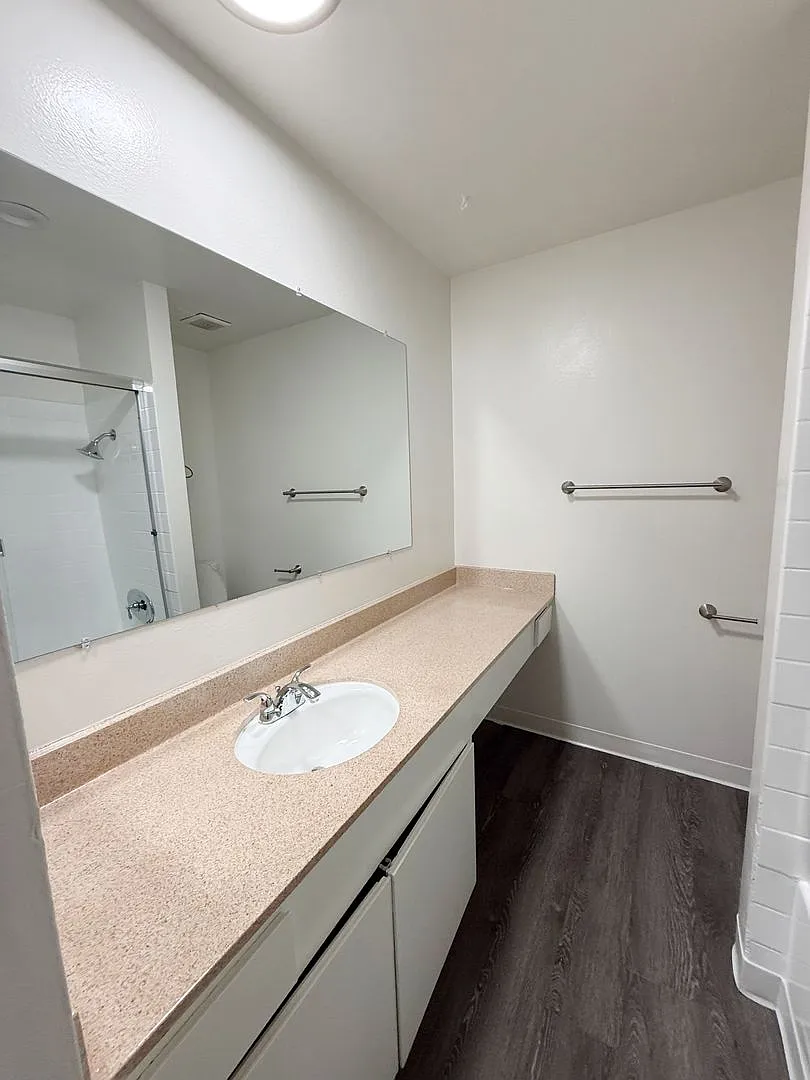 1535 E Canfield Ln- Offboarding TBD — Photo 4