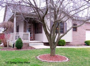 242 Spring View Dr, Porter, IN 46304