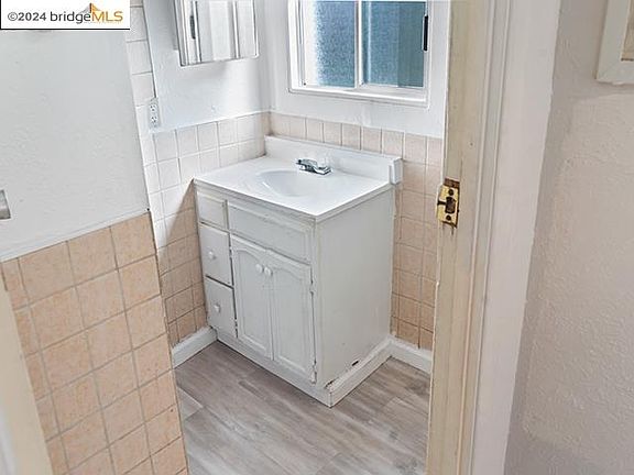 3rd image of 698 Brockhurst St Unit A