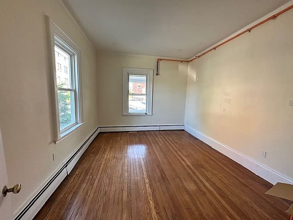 5th image of 440 Newtonville Ave APT 1