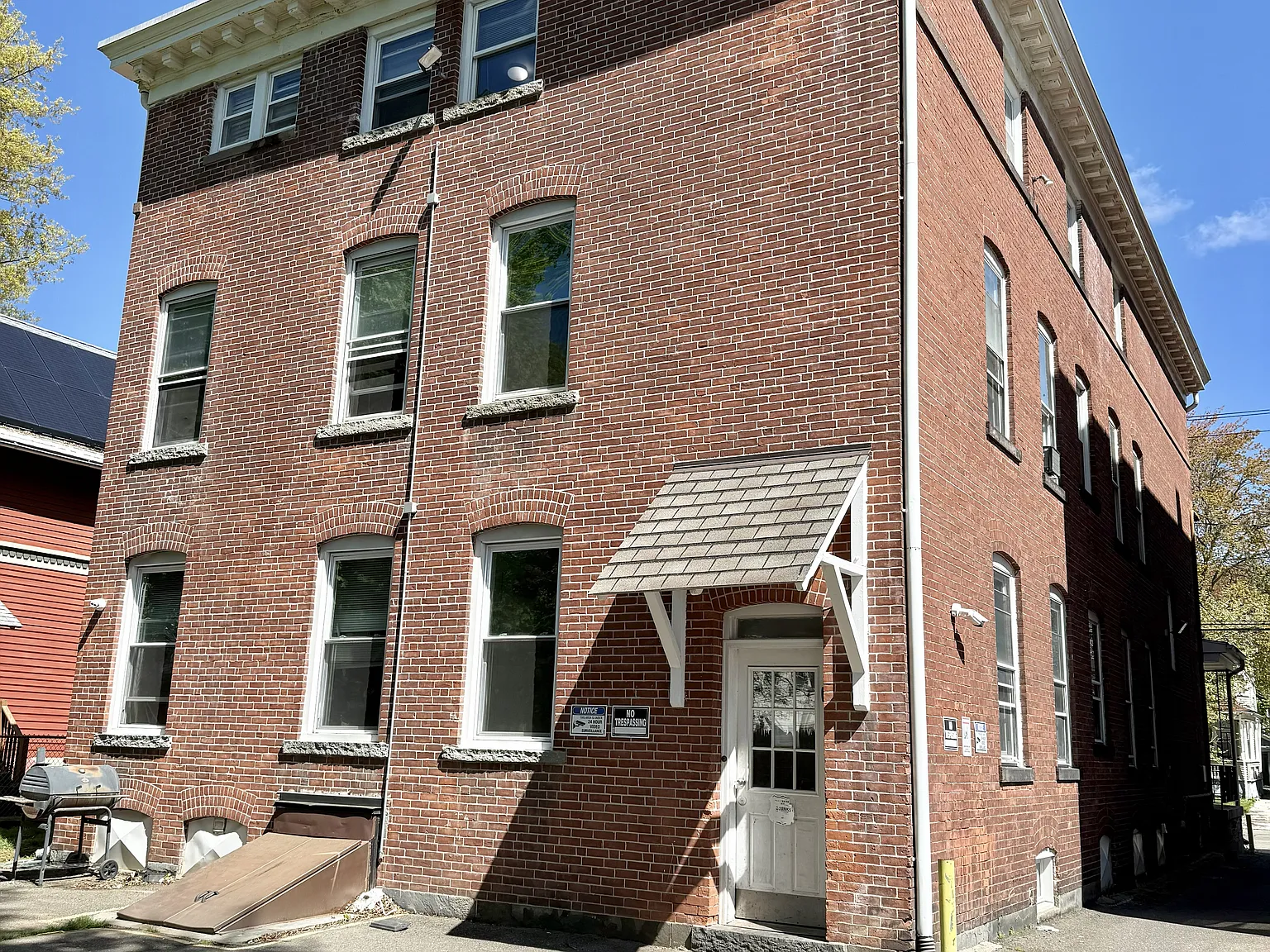 2 bed, $1,000 — Photo 2