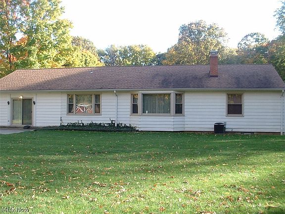 3rd image of 240 Dartmouth Dr