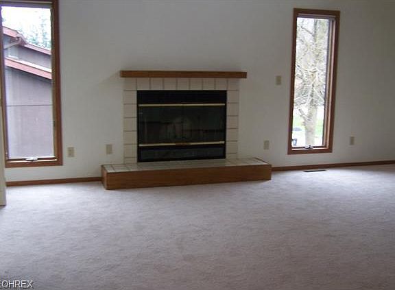 4th image of 720 Greenwood Blvd