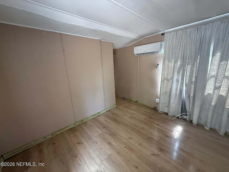707 Dawn Ave — Photo 3
