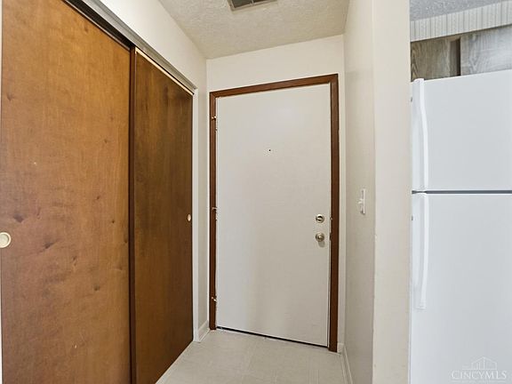 4th image of 2050 Woodtrail Dr APT 53