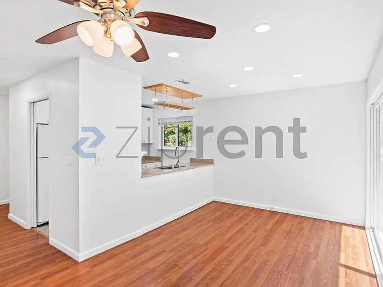 2101 Vanderslice Ct #14 — Photo 9