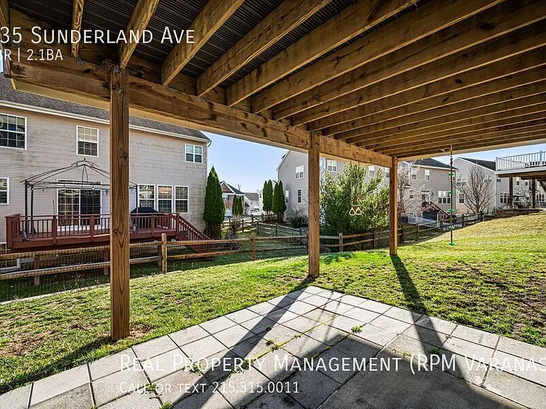 635 Sunderland Ave — Photo 57