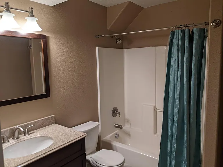1491 Avon Ln — Photo 13