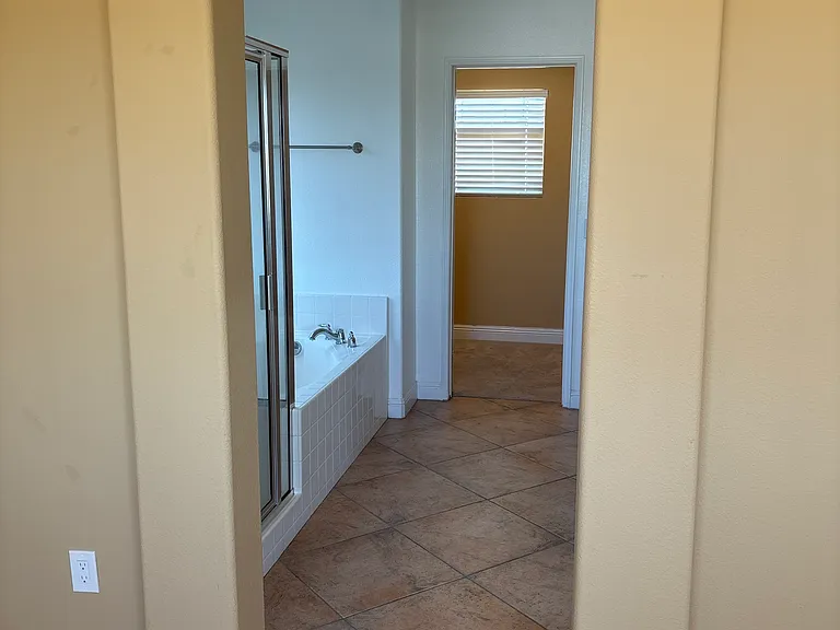 13718 Bluegrass Pl — Photo 13