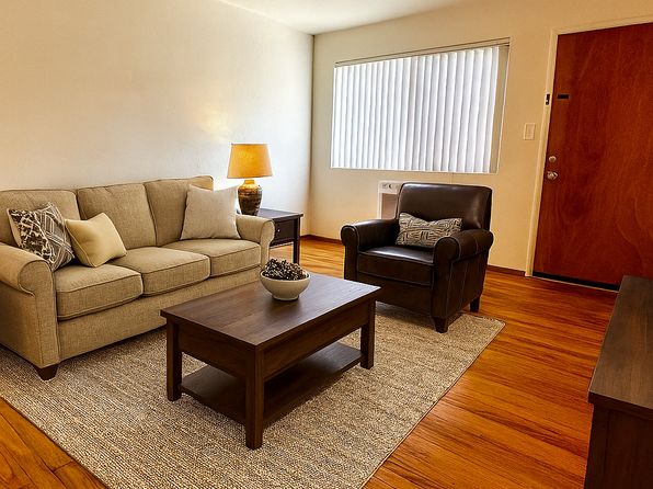 312 University Ave APT 3