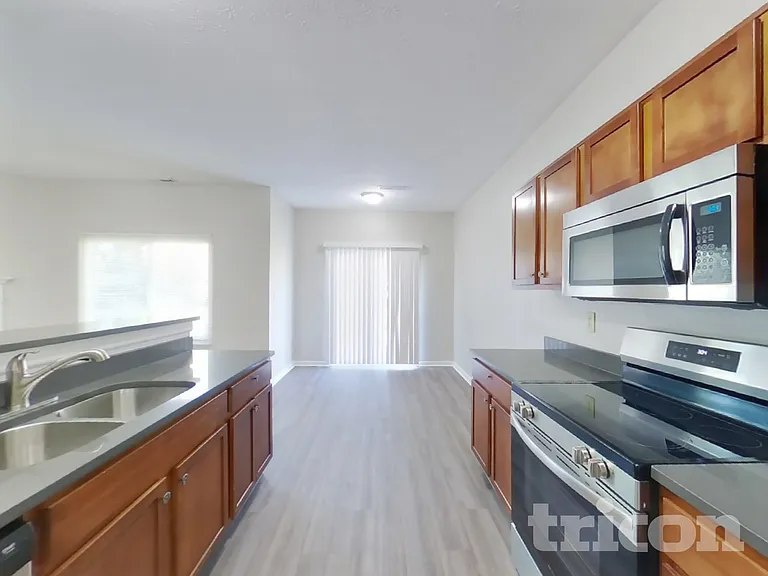 6724 Shanghai Cir — Photo 6