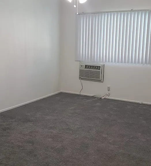 5000 Coldwater Canyon Ave — Photo 16