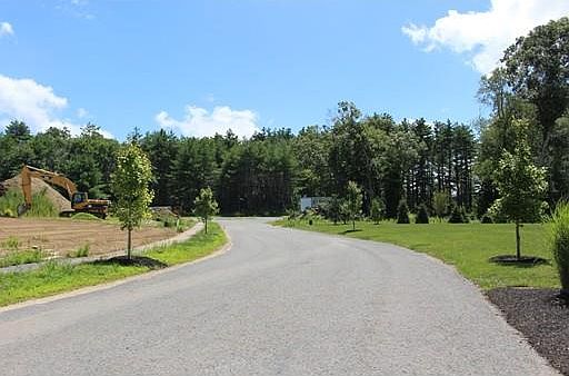 5th image of 6 Ariana Ln