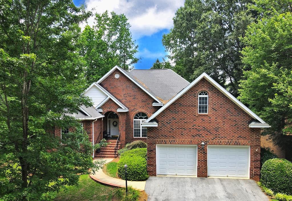 104 Hemlock Ct, Greenwood, SC 29649 Zillow