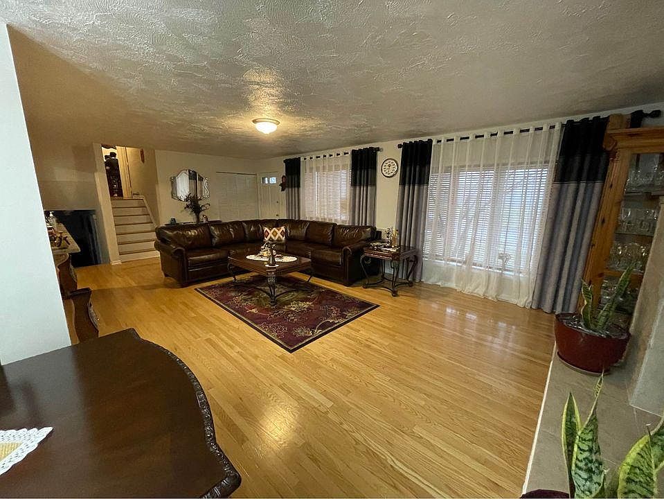 1st image of 3491 Bryant St