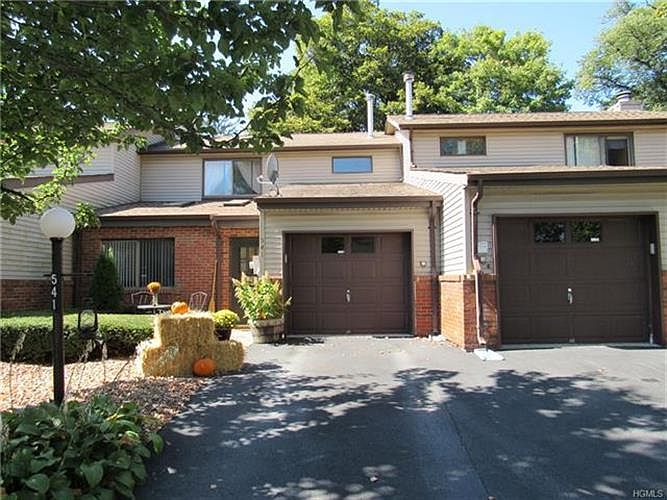 1st image of 541 Barberry Ln