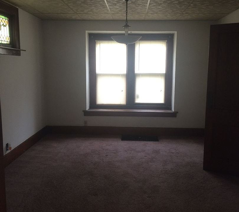 1st image of 5038 Larchmont St