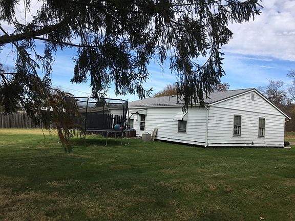 2nd image of 277 Parkview Dr