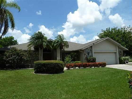 1st image of 1398 Burgundy Dr